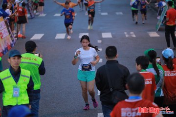 BƯỚC CHẠY CHÀO XUÂN THÀNH PHỐ QUẢNG NGÃI 2024 - Ảnh #1250714