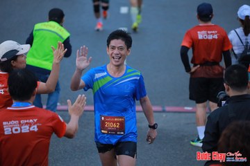 BƯỚC CHẠY CHÀO XUÂN THÀNH PHỐ QUẢNG NGÃI 2024 - Ảnh #1251458