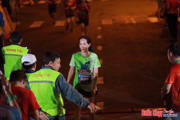BƯỚC CHẠY CHÀO XUÂN THÀNH PHỐ QUẢNG NGÃI 2024 - Ảnh #1248657