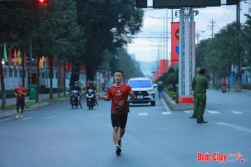 BƯỚC CHẠY CHÀO XUÂN THÀNH PHỐ QUẢNG NGÃI 2024 - Ảnh #1236876