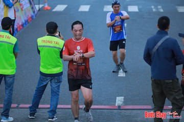 BƯỚC CHẠY CHÀO XUÂN THÀNH PHỐ QUẢNG NGÃI 2024 - Ảnh #1251432