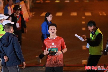 BƯỚC CHẠY CHÀO XUÂN THÀNH PHỐ QUẢNG NGÃI 2024 - Ảnh #1241816