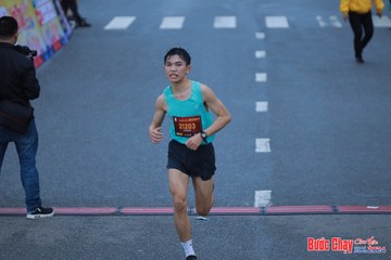 BƯỚC CHẠY CHÀO XUÂN THÀNH PHỐ QUẢNG NGÃI 2024 - Ảnh #1252050