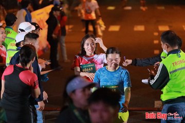 BƯỚC CHẠY CHÀO XUÂN THÀNH PHỐ QUẢNG NGÃI 2024 - Ảnh #1243076