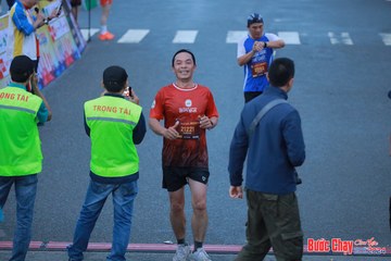 BƯỚC CHẠY CHÀO XUÂN THÀNH PHỐ QUẢNG NGÃI 2024 - Ảnh #1251428