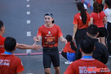 BƯỚC CHẠY CHÀO XUÂN THÀNH PHỐ QUẢNG NGÃI 2024 - Ảnh #1250880