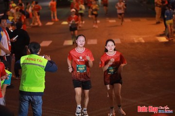 BƯỚC CHẠY CHÀO XUÂN THÀNH PHỐ QUẢNG NGÃI 2024 - Ảnh #1249149