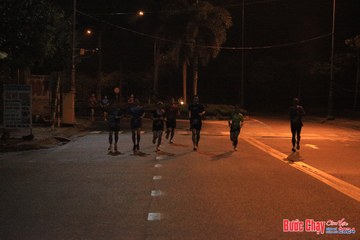 BƯỚC CHẠY CHÀO XUÂN THÀNH PHỐ QUẢNG NGÃI 2024 - Ảnh #1221105