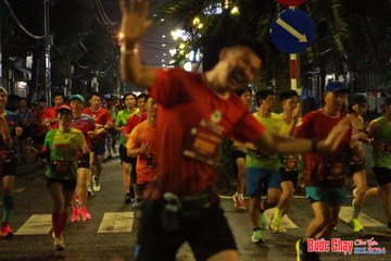 BƯỚC CHẠY CHÀO XUÂN THÀNH PHỐ QUẢNG NGÃI 2024 - Ảnh #1222697