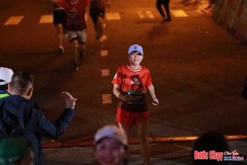BƯỚC CHẠY CHÀO XUÂN THÀNH PHỐ QUẢNG NGÃI 2024 - Ảnh #1245220
