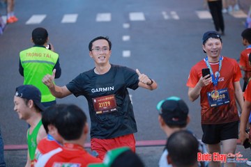 BƯỚC CHẠY CHÀO XUÂN THÀNH PHỐ QUẢNG NGÃI 2024 - Ảnh #1251091