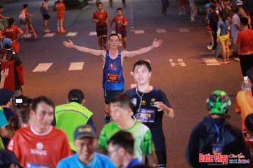 BƯỚC CHẠY CHÀO XUÂN THÀNH PHỐ QUẢNG NGÃI 2024 - Ảnh #1249695