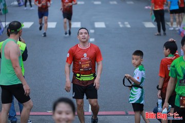 BƯỚC CHẠY CHÀO XUÂN THÀNH PHỐ QUẢNG NGÃI 2024 - Ảnh #1251826