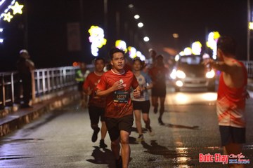 BƯỚC CHẠY CHÀO XUÂN THÀNH PHỐ QUẢNG NGÃI 2024 - Ảnh #1232125