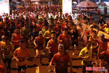 BƯỚC CHẠY CHÀO XUÂN THÀNH PHỐ QUẢNG NGÃI 2024 - Ảnh #1213031