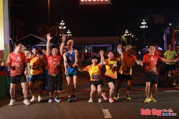 BƯỚC CHẠY CHÀO XUÂN THÀNH PHỐ QUẢNG NGÃI 2024 - Ảnh #1212841