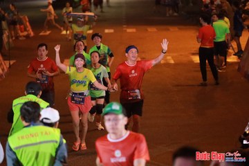 BƯỚC CHẠY CHÀO XUÂN THÀNH PHỐ QUẢNG NGÃI 2024 - Ảnh #1248618