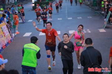 BƯỚC CHẠY CHÀO XUÂN THÀNH PHỐ QUẢNG NGÃI 2024 - Ảnh #1250599