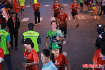 BƯỚC CHẠY CHÀO XUÂN THÀNH PHỐ QUẢNG NGÃI 2024 - Ảnh #1250018