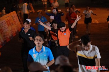 BƯỚC CHẠY CHÀO XUÂN THÀNH PHỐ QUẢNG NGÃI 2024 - Ảnh #1240201