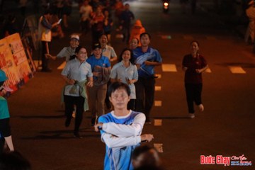BƯỚC CHẠY CHÀO XUÂN THÀNH PHỐ QUẢNG NGÃI 2024 - Ảnh #1239872