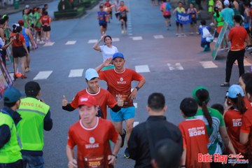BƯỚC CHẠY CHÀO XUÂN THÀNH PHỐ QUẢNG NGÃI 2024 - Ảnh #1250698