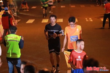 BƯỚC CHẠY CHÀO XUÂN THÀNH PHỐ QUẢNG NGÃI 2024 - Ảnh #1248752