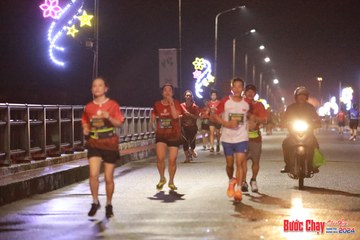 BƯỚC CHẠY CHÀO XUÂN THÀNH PHỐ QUẢNG NGÃI 2024 - Ảnh #1232585