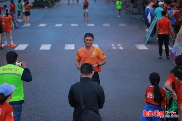 BƯỚC CHẠY CHÀO XUÂN THÀNH PHỐ QUẢNG NGÃI 2024 - Ảnh #1250813