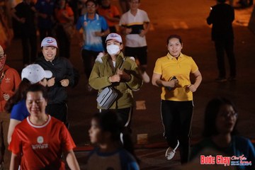BƯỚC CHẠY CHÀO XUÂN THÀNH PHỐ QUẢNG NGÃI 2024 - Ảnh #1240172