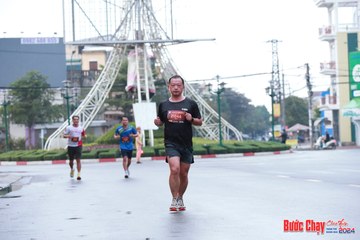 BƯỚC CHẠY CHÀO XUÂN THÀNH PHỐ QUẢNG NGÃI 2024 - Ảnh #1230765