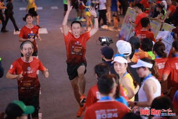 BƯỚC CHẠY CHÀO XUÂN THÀNH PHỐ QUẢNG NGÃI 2024 - Ảnh #1250028
