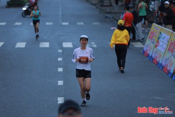 BƯỚC CHẠY CHÀO XUÂN THÀNH PHỐ QUẢNG NGÃI 2024 - Ảnh #1252038