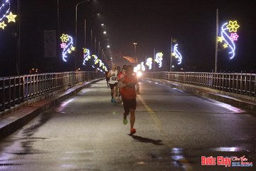 BƯỚC CHẠY CHÀO XUÂN THÀNH PHỐ QUẢNG NGÃI 2024 - Ảnh #1230270