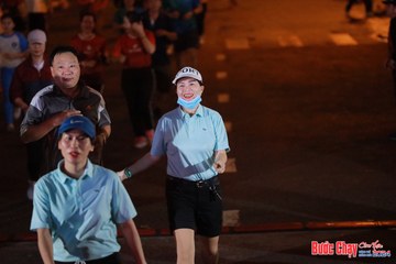 BƯỚC CHẠY CHÀO XUÂN THÀNH PHỐ QUẢNG NGÃI 2024 - Ảnh #1240124