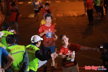 BƯỚC CHẠY CHÀO XUÂN THÀNH PHỐ QUẢNG NGÃI 2024 - Ảnh #1252416