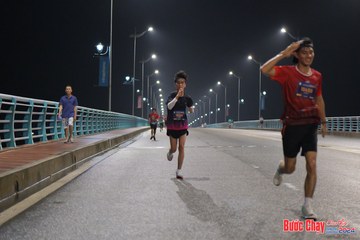 BƯỚC CHẠY CHÀO XUÂN THÀNH PHỐ QUẢNG NGÃI 2024 - Ảnh #1252953