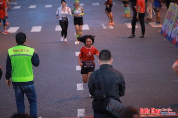 BƯỚC CHẠY CHÀO XUÂN THÀNH PHỐ QUẢNG NGÃI 2024 - Ảnh #1250270