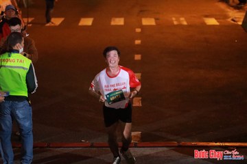 BƯỚC CHẠY CHÀO XUÂN THÀNH PHỐ QUẢNG NGÃI 2024 - Ảnh #1240996