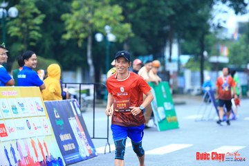 BƯỚC CHẠY CHÀO XUÂN THÀNH PHỐ QUẢNG NGÃI 2024 - Ảnh #1231152