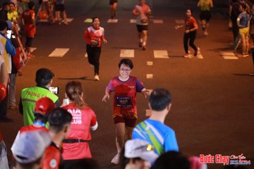 BƯỚC CHẠY CHÀO XUÂN THÀNH PHỐ QUẢNG NGÃI 2024 - Ảnh #1249249