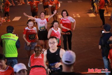 BƯỚC CHẠY CHÀO XUÂN THÀNH PHỐ QUẢNG NGÃI 2024 - Ảnh #1249379