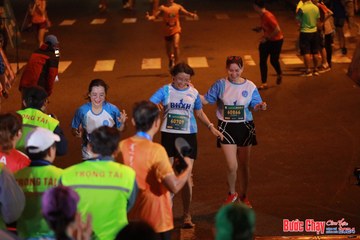 BƯỚC CHẠY CHÀO XUÂN THÀNH PHỐ QUẢNG NGÃI 2024 - Ảnh #1248587