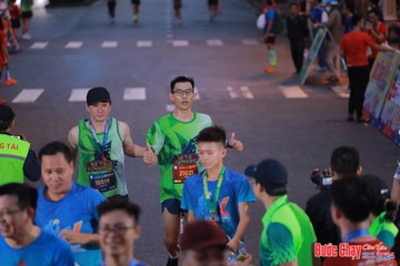 BƯỚC CHẠY CHÀO XUÂN THÀNH PHỐ QUẢNG NGÃI 2024 - Ảnh #1250261