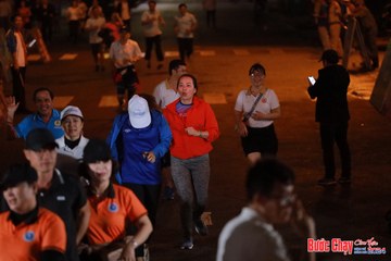 BƯỚC CHẠY CHÀO XUÂN THÀNH PHỐ QUẢNG NGÃI 2024 - Ảnh #1240229