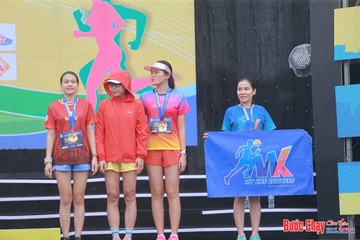 BƯỚC CHẠY CHÀO XUÂN THÀNH PHỐ QUẢNG NGÃI 2024 - Ảnh #1231949