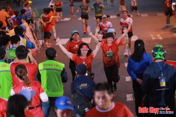 BƯỚC CHẠY CHÀO XUÂN THÀNH PHỐ QUẢNG NGÃI 2024 - Ảnh #1249822
