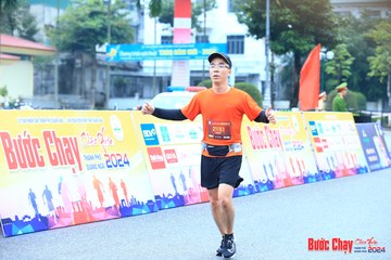 BƯỚC CHẠY CHÀO XUÂN THÀNH PHỐ QUẢNG NGÃI 2024 - Ảnh #1238267