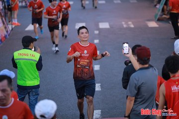 BƯỚC CHẠY CHÀO XUÂN THÀNH PHỐ QUẢNG NGÃI 2024 - Ảnh #1250511