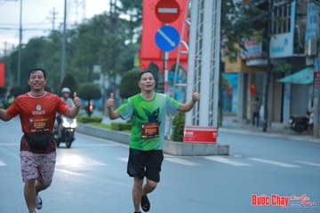BƯỚC CHẠY CHÀO XUÂN THÀNH PHỐ QUẢNG NGÃI 2024 - Ảnh #1236991
